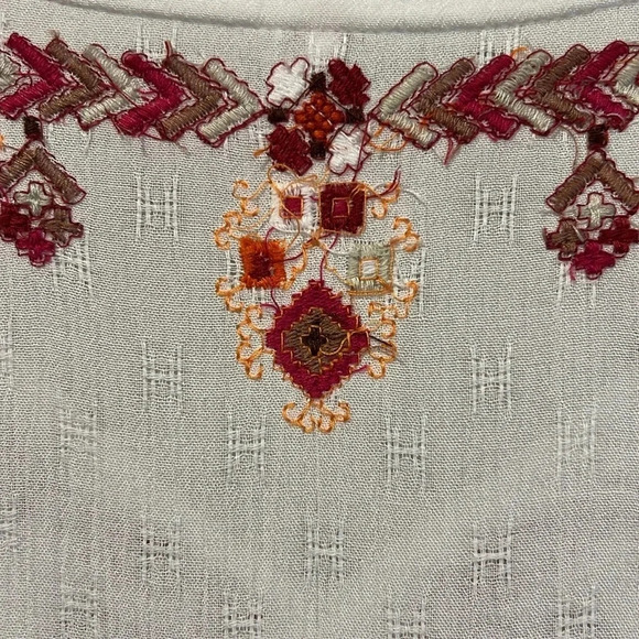 Free People Ariana White and Red embroidered tunic top size X Small - Picture 11 of 13